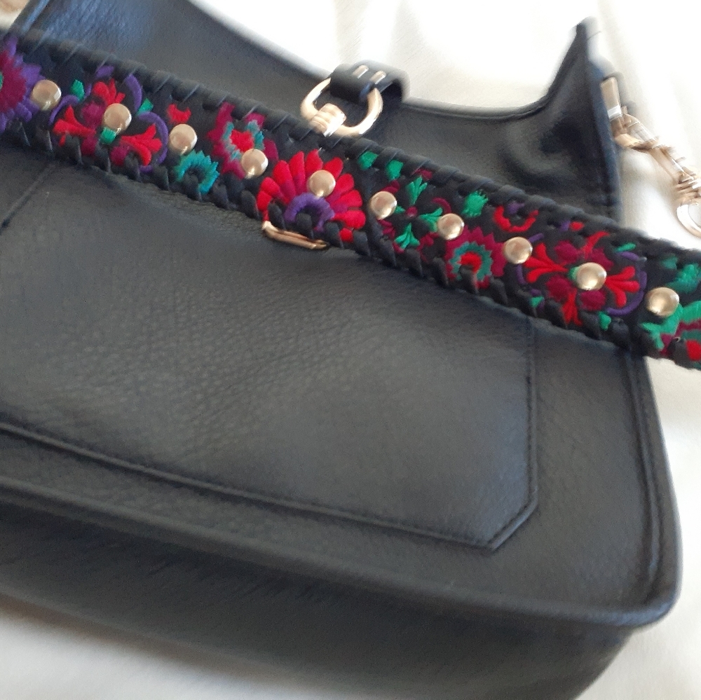 Purse - Picture 2 of 2